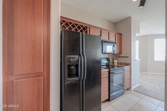 9820 N Central Ave in Phoenix, AZ - Building Photo - Building Photo
