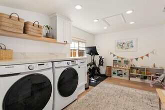 34 Lorinda Pl in Santa Barbara, CA - Building Photo - Building Photo