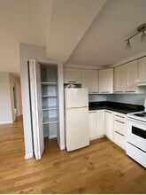 312 Eleventh St in New Westminster, BC - Building Photo - Building Photo