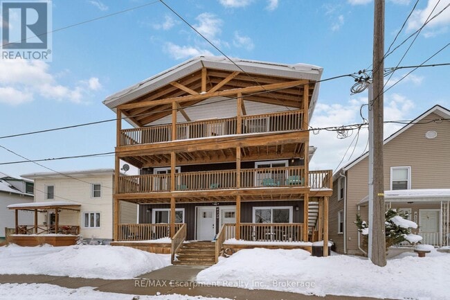 property at 4129 Acheson Ave