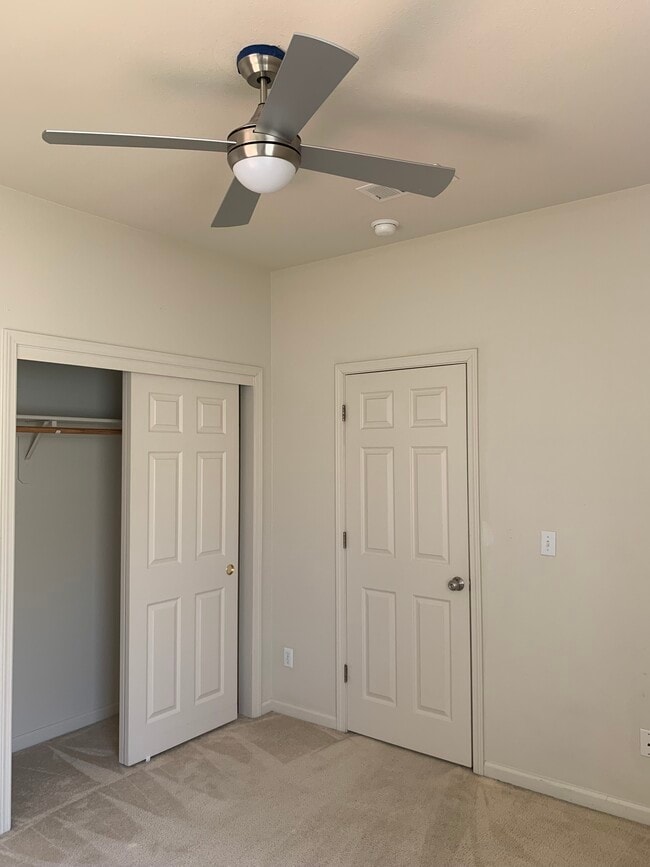 property at 1495 Breezeway Ct