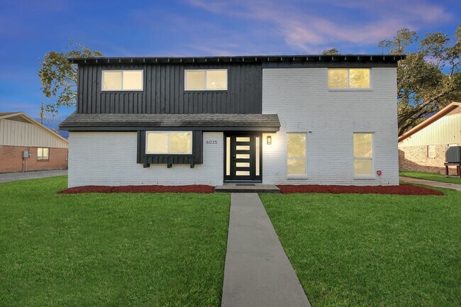 6035 Cartagena St in Houston, TX - Building Photo - Building Photo