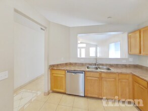 10446 W Orange Dr in Glendale, AZ - Building Photo - Building Photo