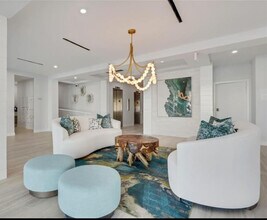 1 Bluebill Ave, Unit 604 in Naples, FL - Foto de edificio - Building Photo