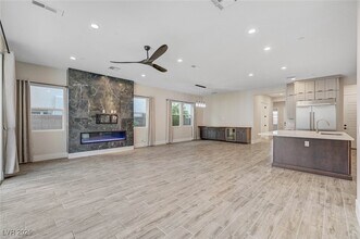 3395 Stone View Ave in Henderson, NV - Building Photo - Building Photo