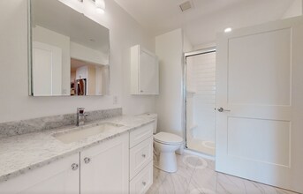 101 Ellery Ct, Unit 601 in Chestnut Hill, MA - Building Photo - Building Photo