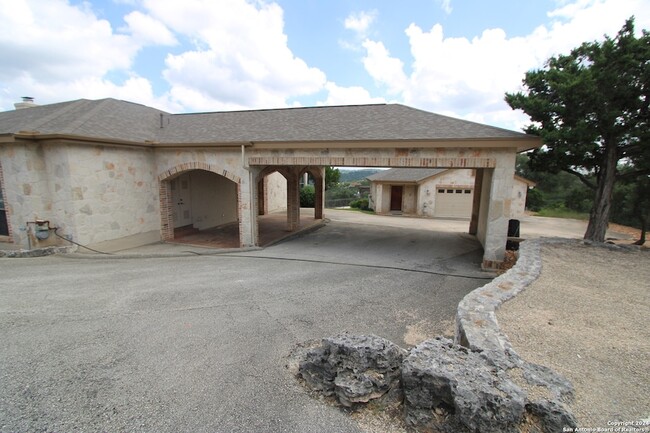 16270 Revello Dr in Helotes, TX - Building Photo - Building Photo