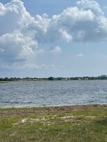 470 Executive Center Dr