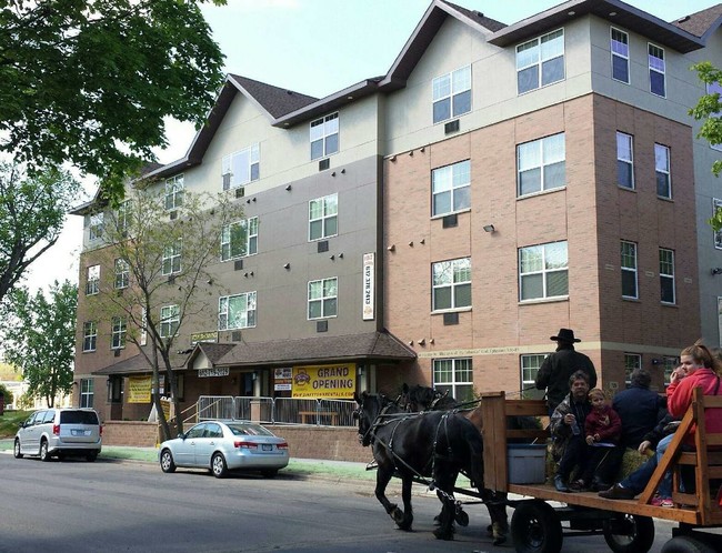 The Endurance in Minneapolis, MN - Foto de edificio - Building Photo