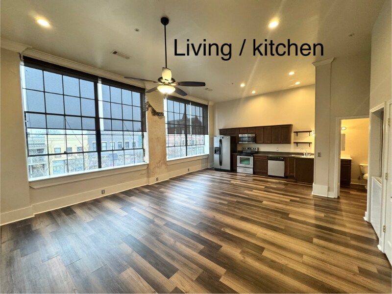 409 Main St in Columbus, MS - Foto de edificio