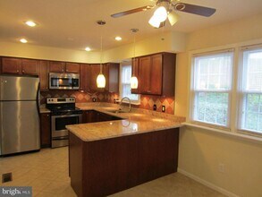 3509 Kings Cross Rd in Alexandria, VA - Building Photo - Building Photo