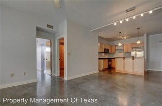 711 W 26th St-Unit -Unit 404 in Austin, TX - Building Photo - Building Photo