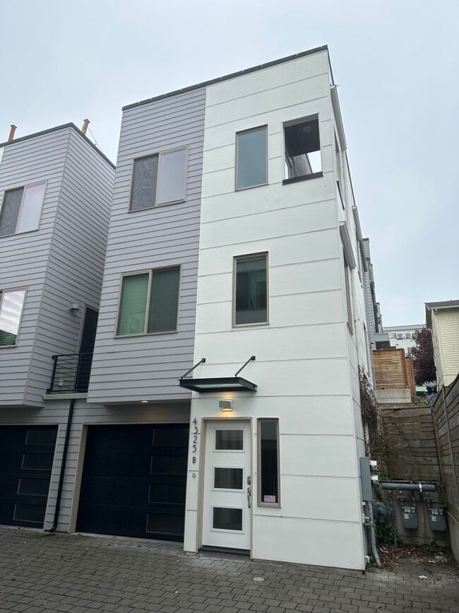 property at 4325 Whitman Ave N