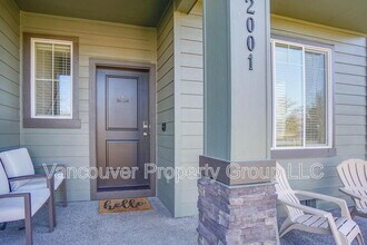 2001 NE 4 Seasons Ln in Vancouver, WA - Building Photo - Building Photo