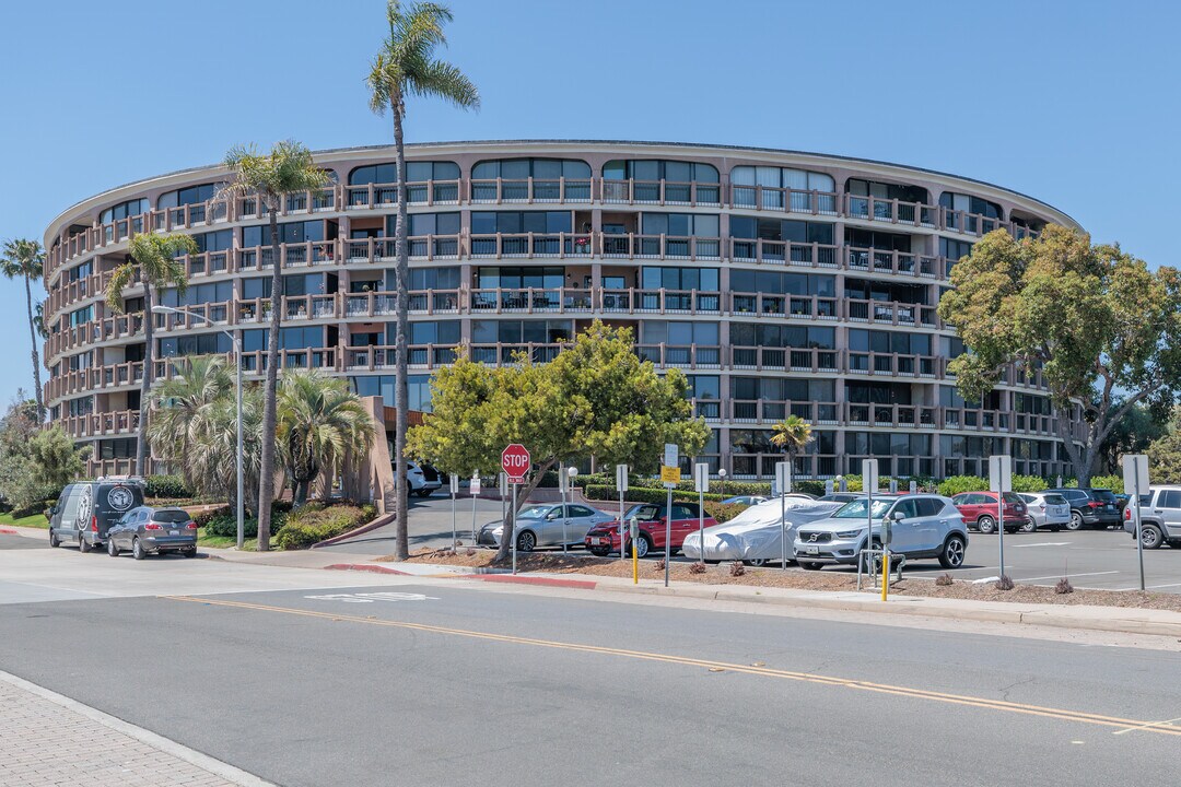 Le Rondelet Condominiums in San Diego, CA - Building Photo