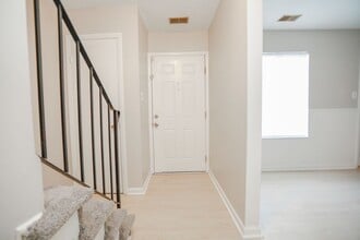 5609 Darby Close in Portsmouth, VA - Building Photo - Building Photo