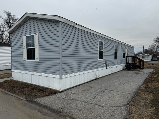 3510 N 9th St in Carter Lake, IA - Foto de edificio - Building Photo