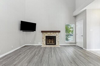 6600 Valleyside Rd in Austin, TX - Building Photo - Building Photo