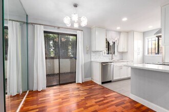 4415 38th St in San Diego, CA - Foto de edificio - Building Photo