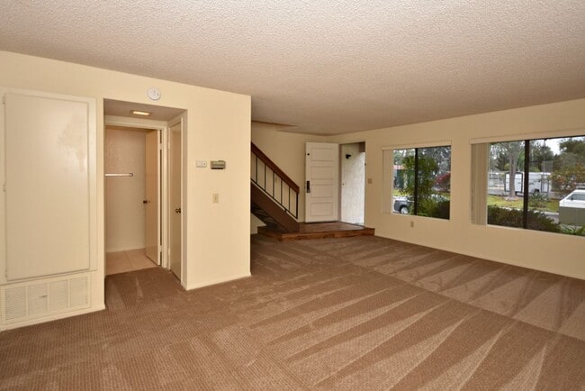 2710 Via Colima in Carlsbad, CA - Building Photo - Building Photo