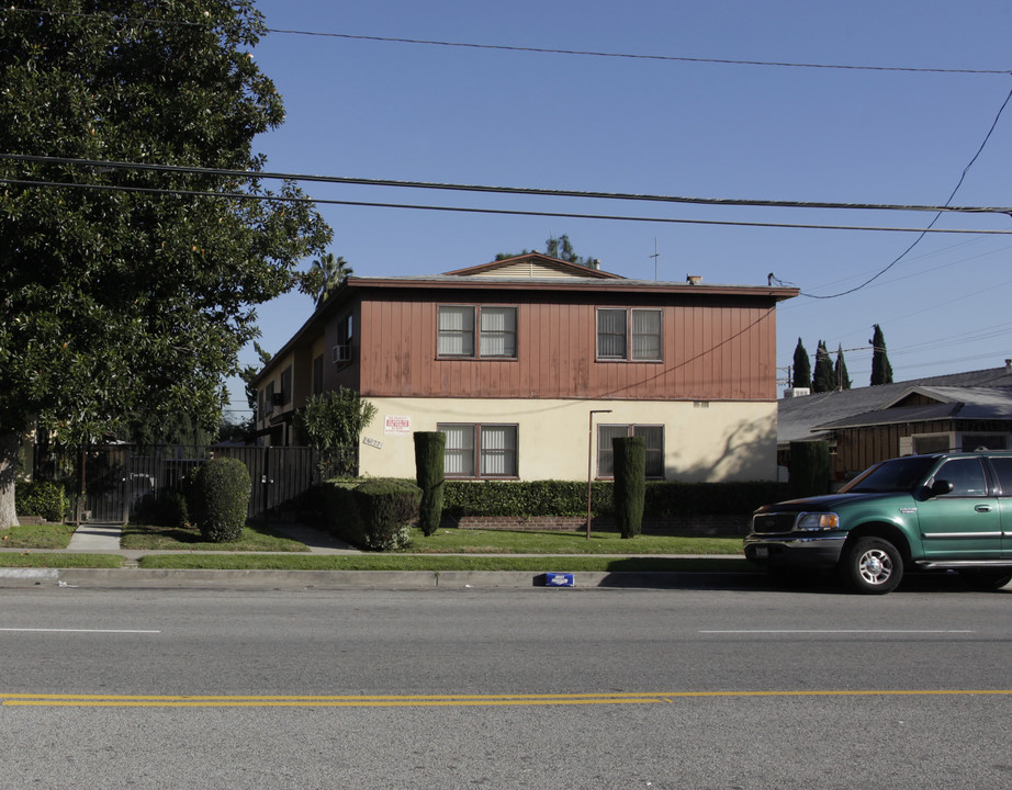 6022 Fulton Ave in Van Nuys, CA - Building Photo