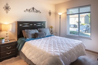 Covington Square in Valparaiso, IN - Building Photo - Interior Photo