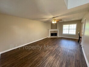 8297 Red Creek Dr in Memphis, TN - Building Photo - Building Photo