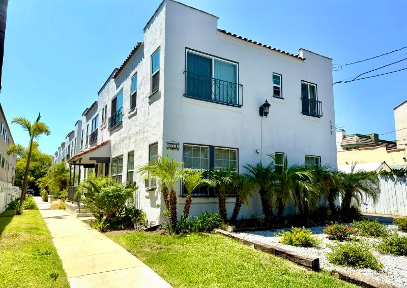 131 Olive St in Glendale, CA - Building Photo
