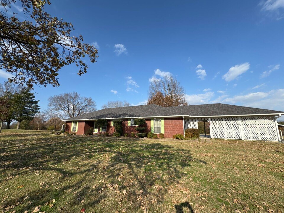 3606 US-71 in Mansfield, AR - Building Photo