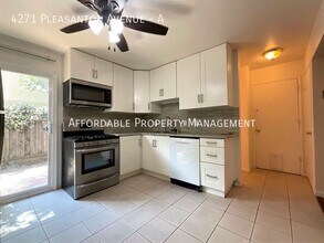 4271 Pleasanton Ave in Pleasanton, CA - Building Photo - Building Photo