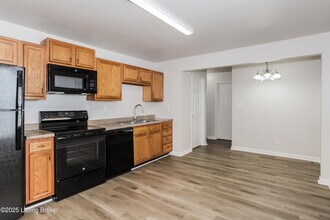 5130 Fay Ave in Louisville, KY - Building Photo - Building Photo