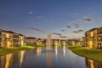 Lantower Grande Pines in Orlando, FL - Foto de edificio - Building Photo