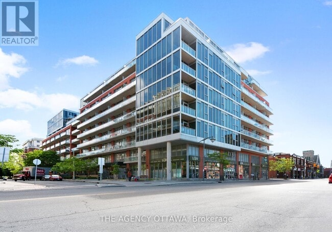 340-340 McLeod St