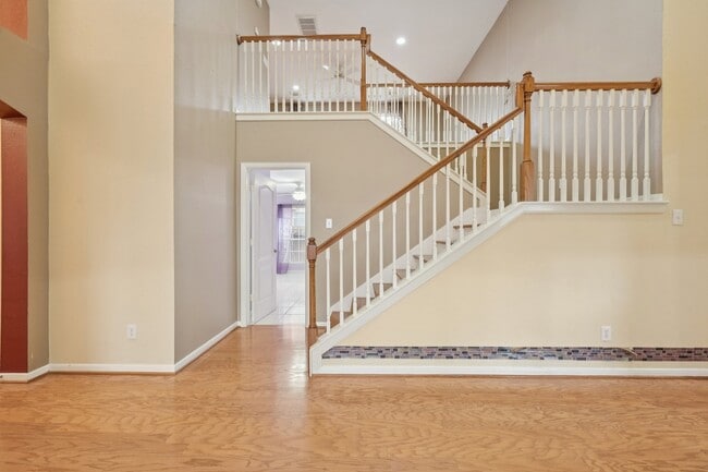 property at 15114 Magnoliabough Pl