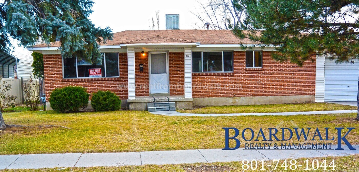 422 E 9120 S in Sandy, UT - Building Photo