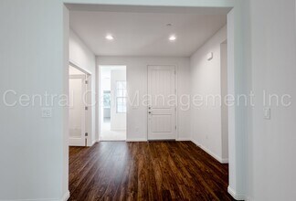 13703 Pixton Ave in Bakersfield, CA - Building Photo - Building Photo