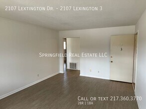 2107 Lexington Dr, Unit 2107 Lexington 3 in Springfield, IL - Building Photo - Building Photo