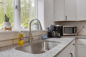 50 Longwood Dr in Colchester, CT - Building Photo - Building Photo