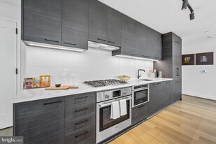 269 19th Ct S in Arlington, VA - Building Photo