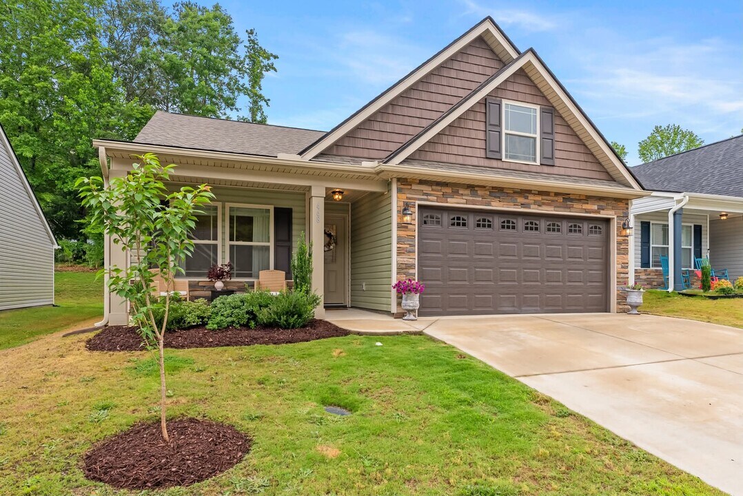 468 Timberwood Dr in Woodruff, SC - Building Photo