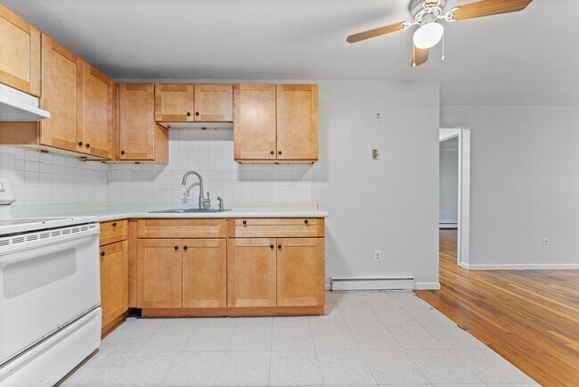 580 Cummins Hwy in Boston, MA - Building Photo - Building Photo