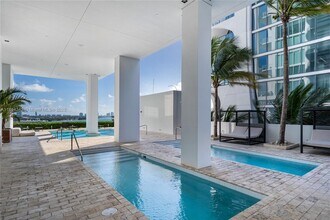 1040 Biscayne Blvd, Unit 3607 in Miami, FL - Building Photo - Building Photo