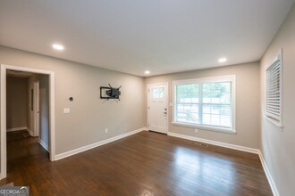 2131 Bixler Cir in Decatur, GA - Building Photo - Building Photo