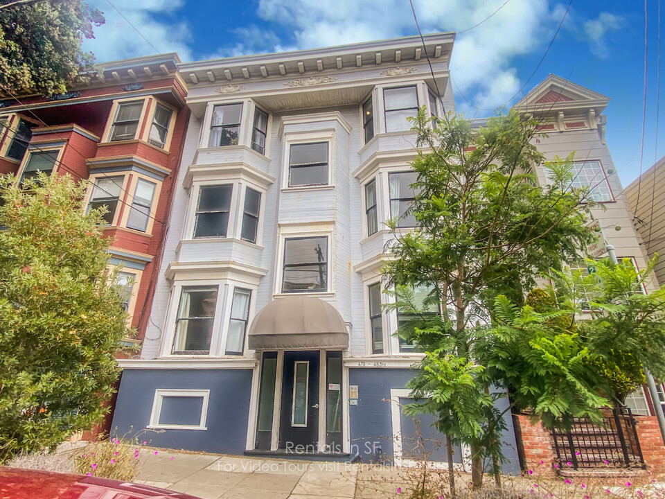 481 1/2 Sanchez St in San Francisco, CA - Building Photo