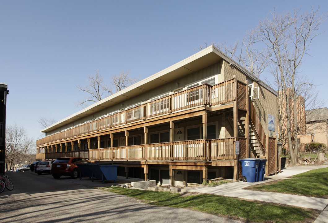 727 E Kingsley St in Ann Arbor, MI - Foto de edificio