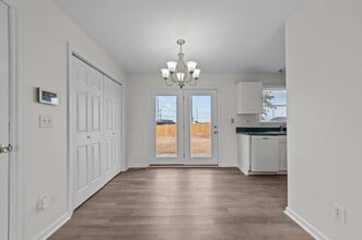 340 Circle Dr in Greenville, NC - Building Photo - Building Photo