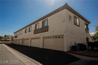 5112 Jordan Frey St in Las Vegas, NV - Foto de edificio - Building Photo