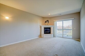 5196 Sassafras Dr in Fitchburg, WI - Building Photo - Building Photo