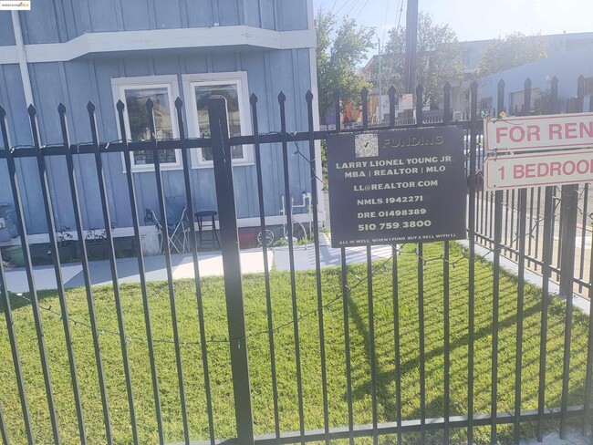 3532 San Leandro St in Oakland, CA - Building Photo - Building Photo