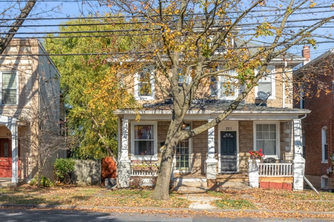 property at 323 W 7th St